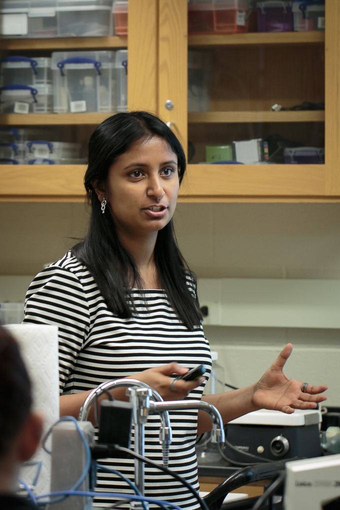 Prahatha Venkatraman giving students a lecture on research with the zebrafish model.